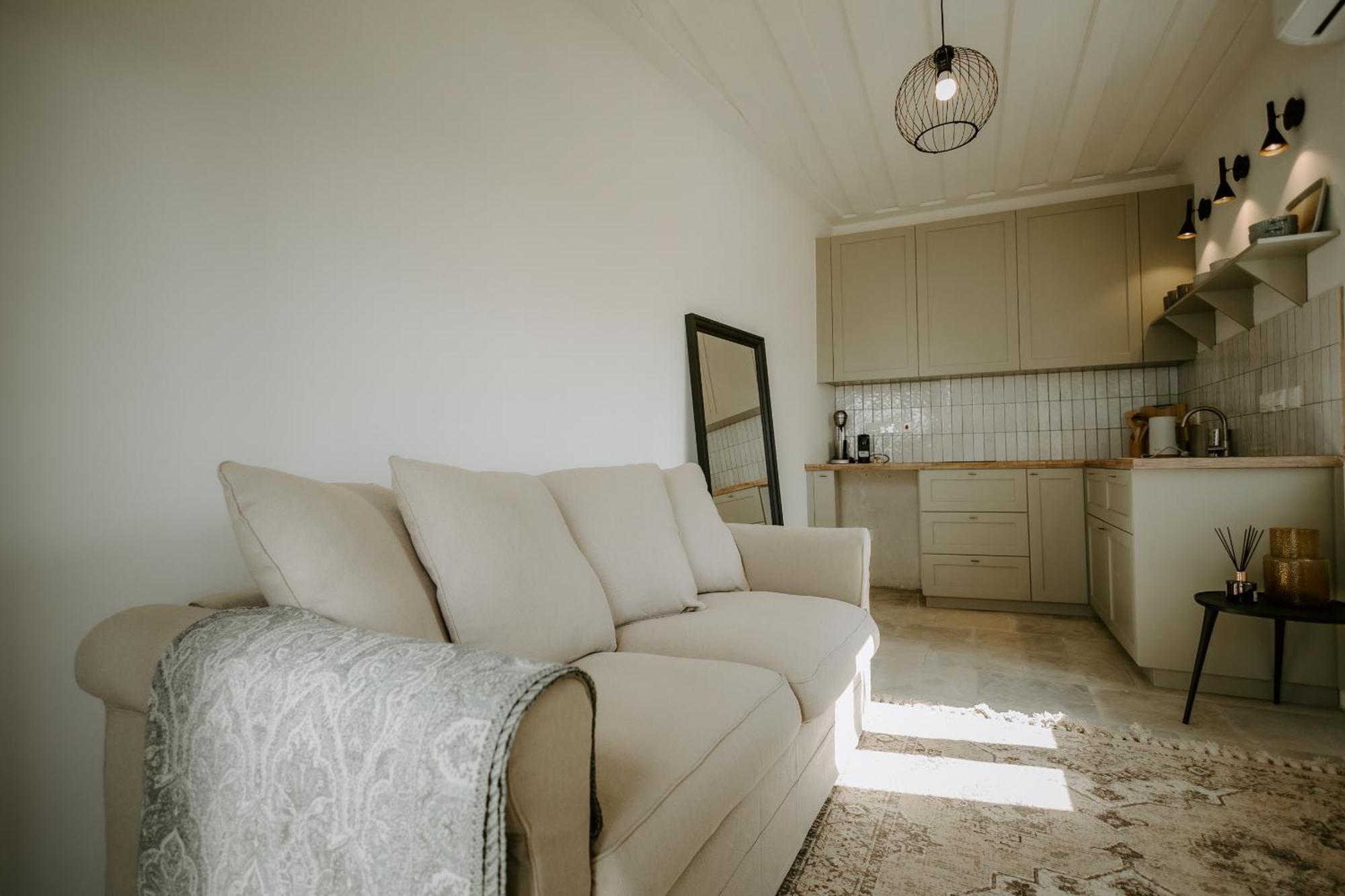 Smaragda'S Guest Rooms 利马索尔 外观 照片