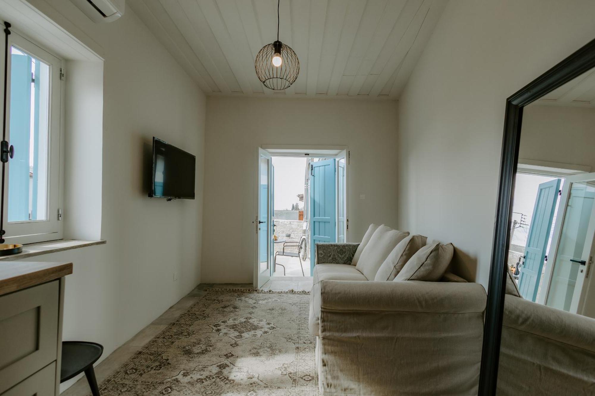 Smaragda'S Guest Rooms 利马索尔 外观 照片