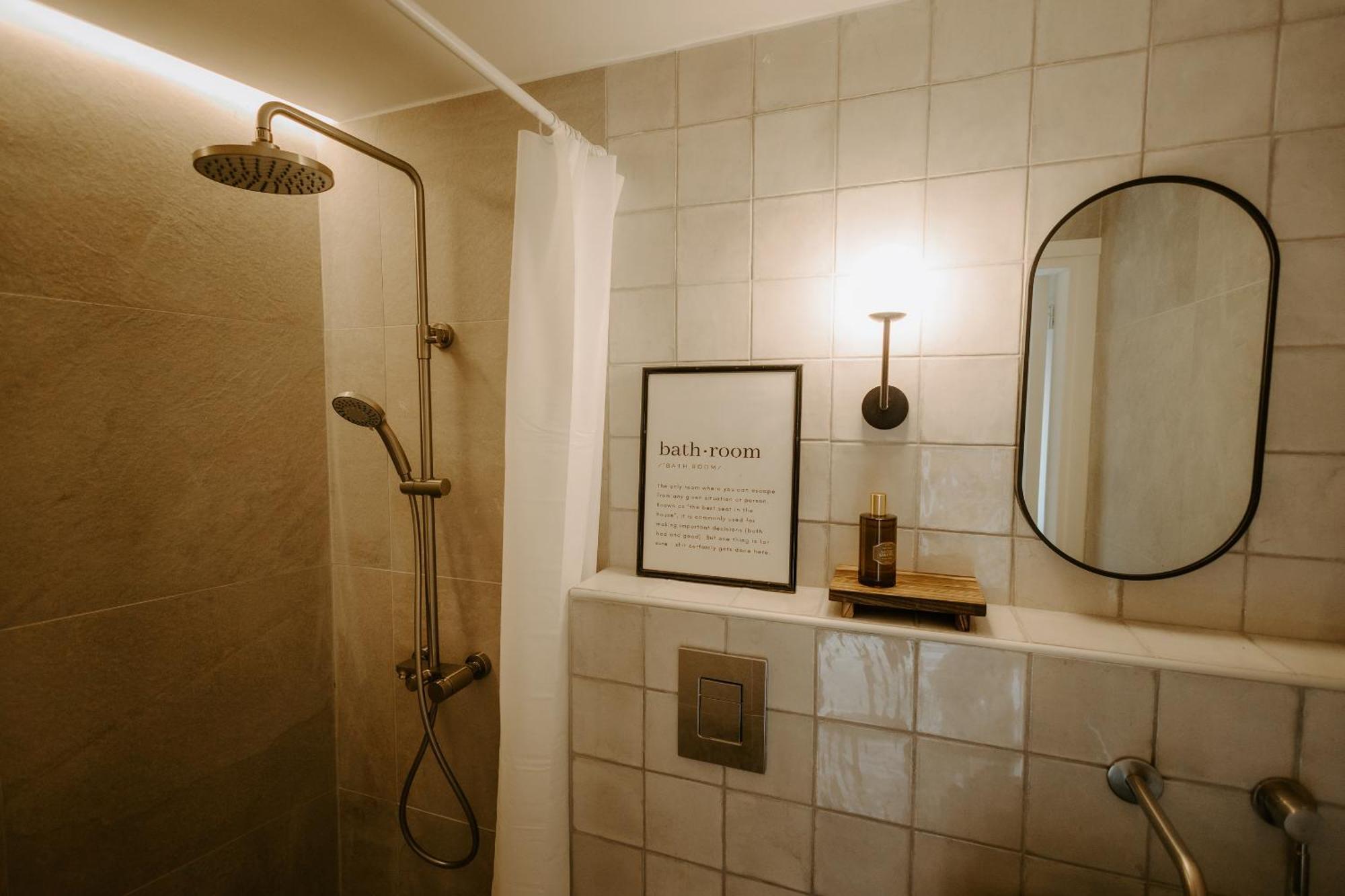 Smaragda'S Guest Rooms 利马索尔 外观 照片